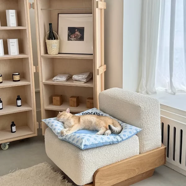 Healing Heart Cooling Mat – Natural Physical Cooling for Your Pet’s Comfort and Rest